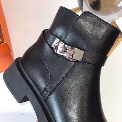 HERM Veo Ankle Boots In Black Calfskin