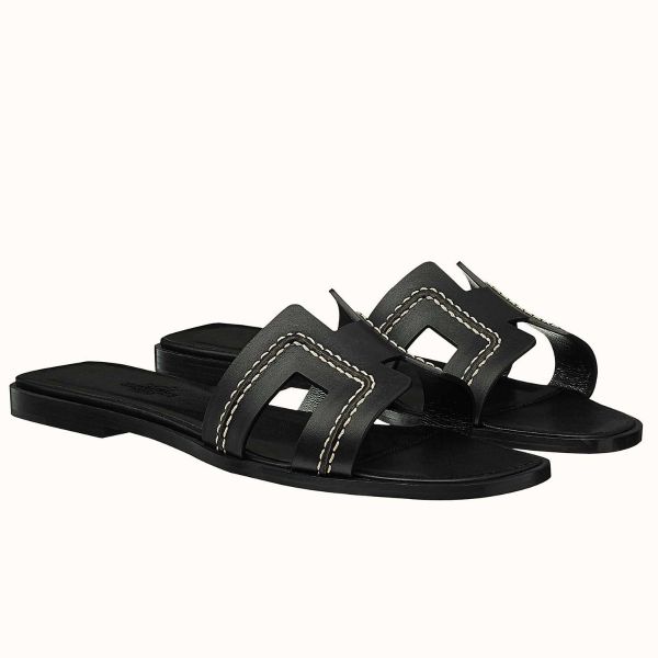 HERM Oran Sandals In Black Leather With Stitched Detail