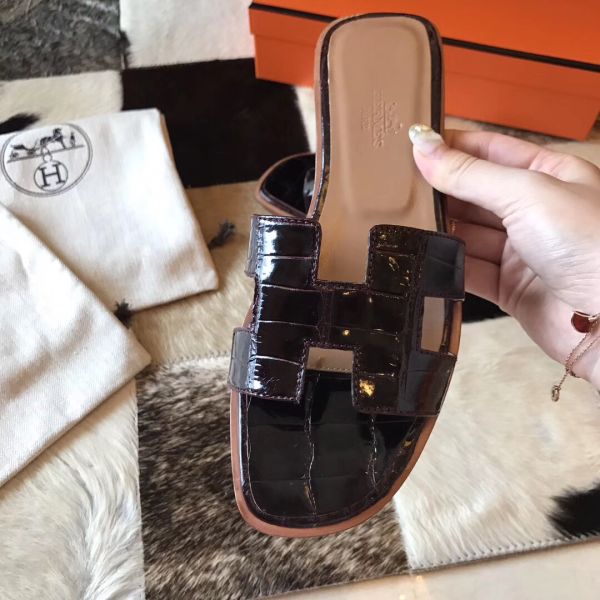 HERM Oran Sandals In Burgundy Shiny Niloticus Crocodile