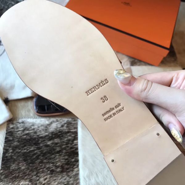 HERM Oran Sandals In Celeste Shiny Niloticus Crocodile