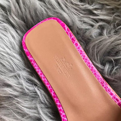 HERM Oran Sandals In Rose Shiny Niloticus Crocodile