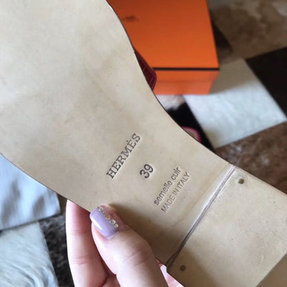 HERM Oran Sandals In Rose Scheherazade Shiny Niloticus Crocodile