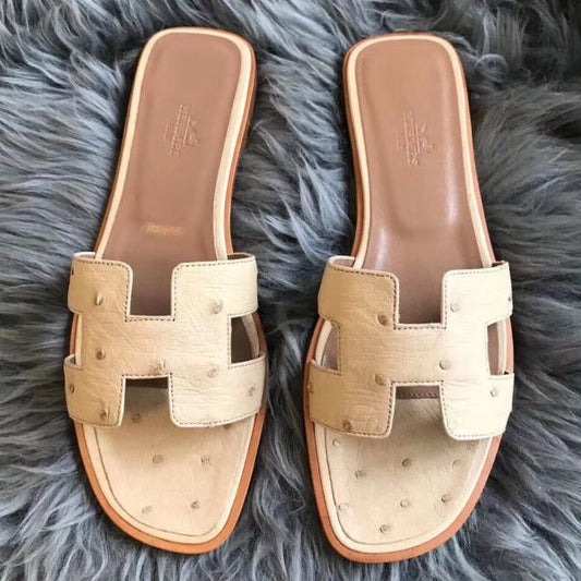 HERM Oran Sandals In Beige Ostrich Leather