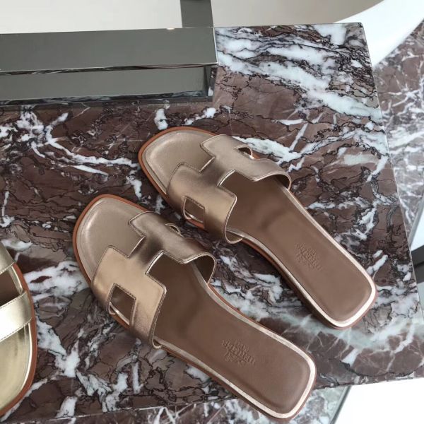 HERM Oran Sandals In Champagne Swift Leather