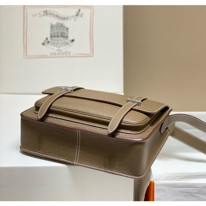 HERM Steve 30 Messenger Bag in Taupe Clemence Leather