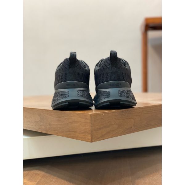 HERM Heros Sneakers in Noir Technical Knit