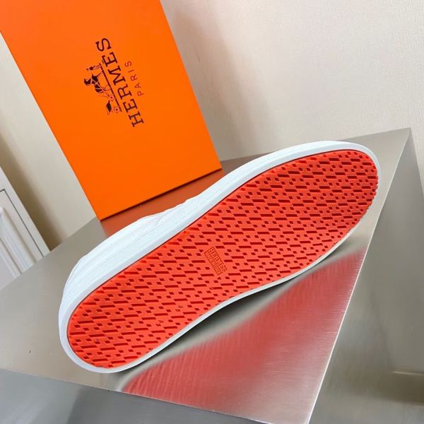 HERM Boomerang Sneakers In White Epsom Leather