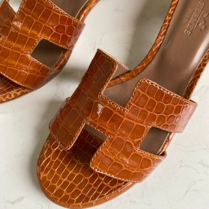 HERM Oasis Sandals In Brown Shiny Niloticus Crocodile