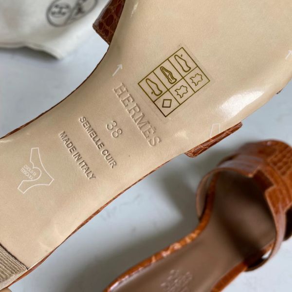 HERM Oasis Sandals In Brown Shiny Niloticus Crocodile