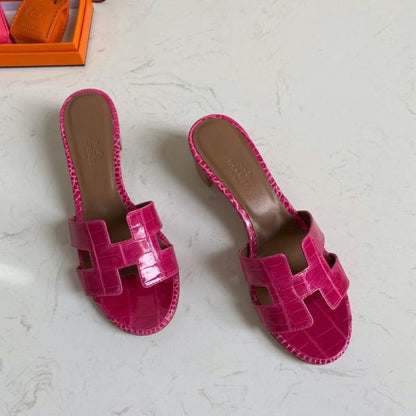 HERM Oasis Sandals In Rose Red Shiny Niloticus Crocodile