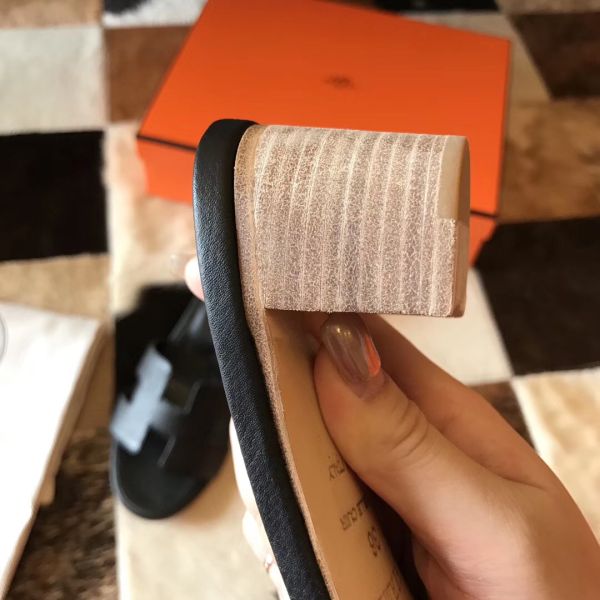 HERM Oasis Sandals In Black Epsom Leather