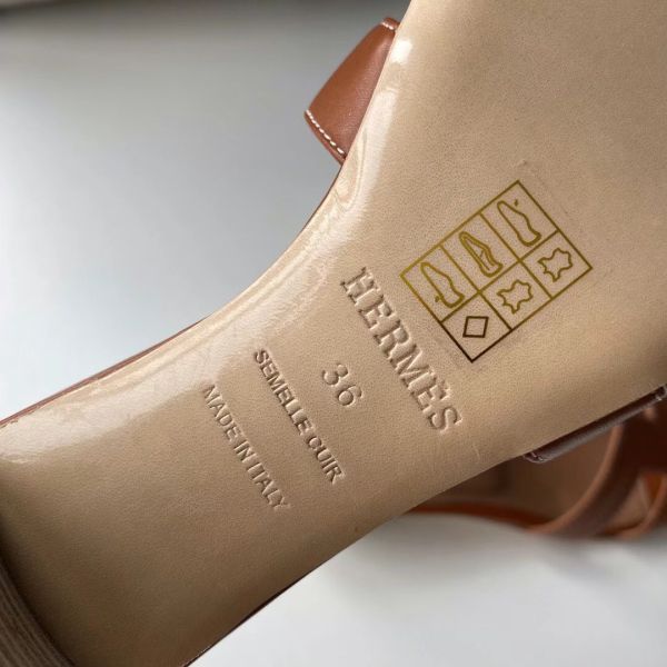 HERM Oasis Sandals In Gold Swift Leather