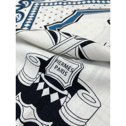 HERM Grey Les Roues de Phaeton Bandana Shawl 140