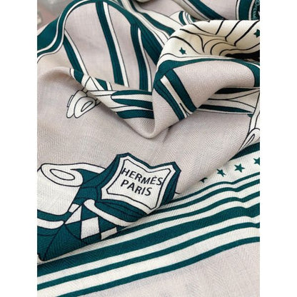 HERM Tourterelle Les Roues de Phaeton Bandana Shawl 140