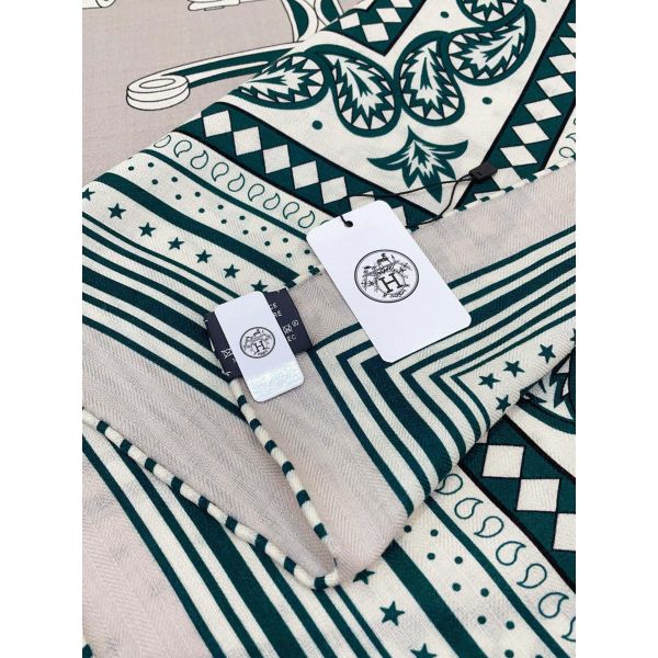 HERM Tourterelle Les Roues de Phaeton Bandana Shawl 140