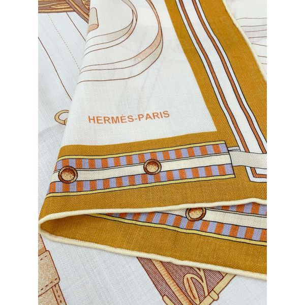 HERM Naturel Lettres Equestres Shawl 140