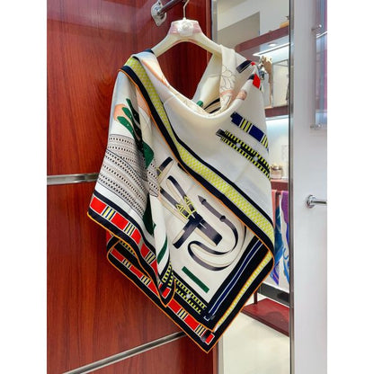 HERM Blanc Lettres Equestres Shawl 140