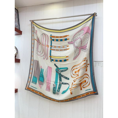 HERM Gris Chine Lettres Equestres Shawl 140