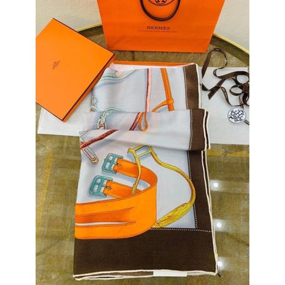 HERM Beige Projets Carres Shawl 140