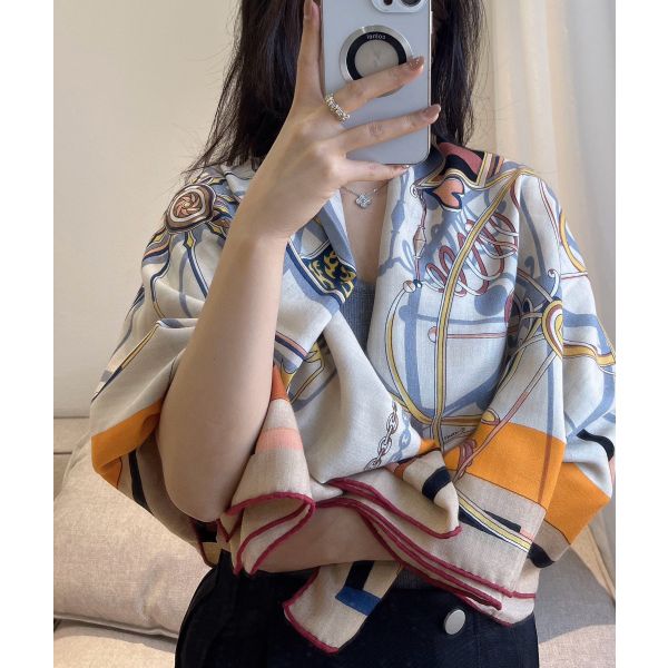 HERM Beige/Orange Voitures en Equilibre Shawl 140