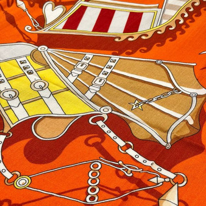 HERM Orange Voitures en Equilibre Shawl 140