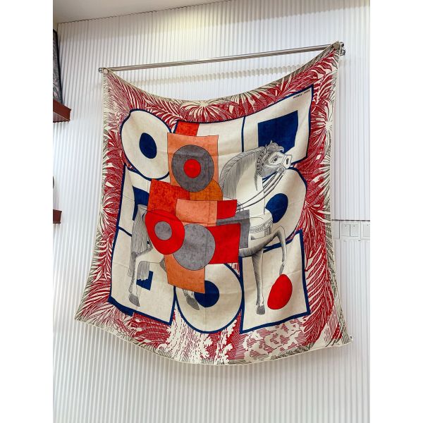 HERM Grenadine Cavalier en Formes Shawl 140