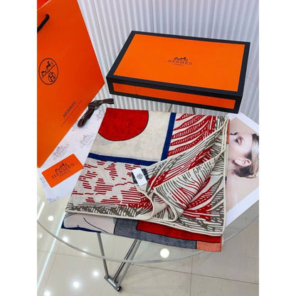 HERM Grenadine Cavalier en Formes Shawl 140