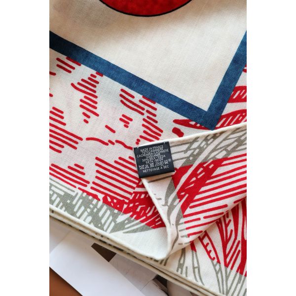 HERM Grenadine Cavalier en Formes Shawl 140