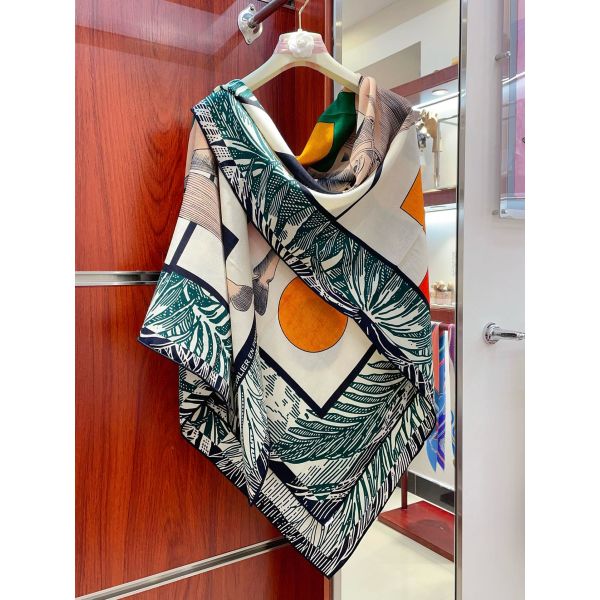 HERM Green Cavalier en Formes Shawl 140