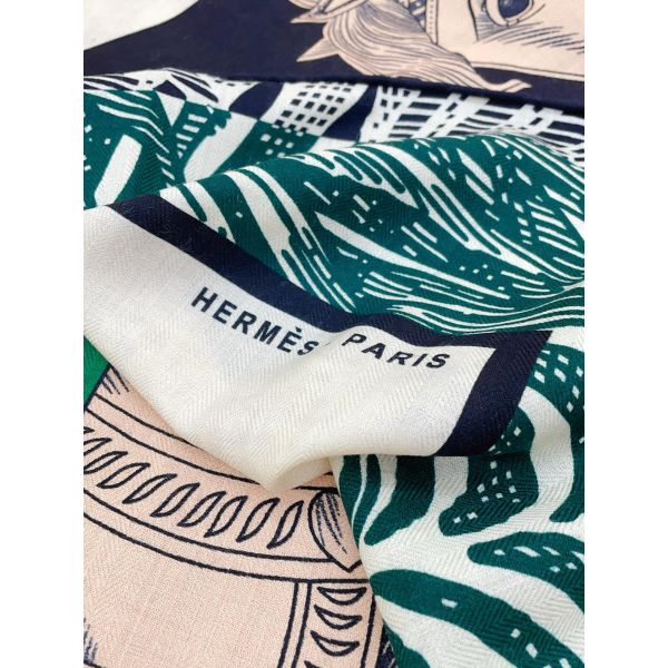 HERM Green Cavalier en Formes Shawl 140