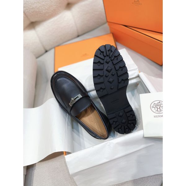 HERM Women's Icone Loafers in Black Calfskin