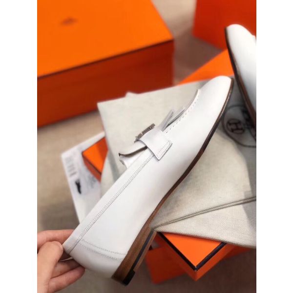 HERM Royal Loafers In White Calfksin