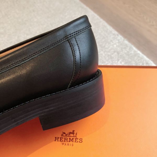 HERM Women's Impact Loafers in Black Leather