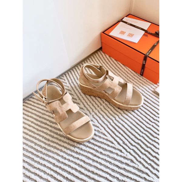 HERM Havane 30 Sandals in Beige Suede Leather