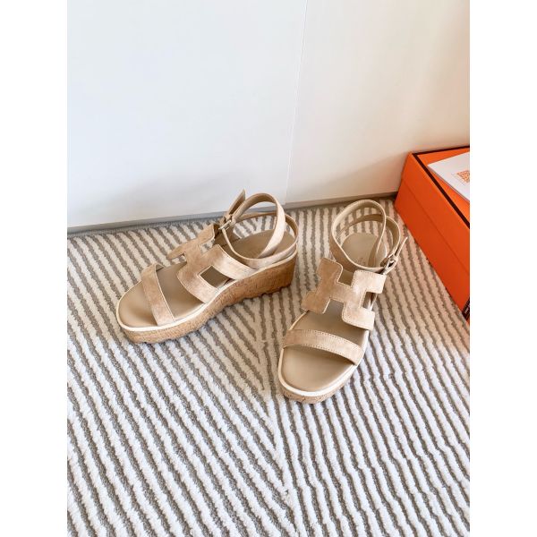 HERM Havane 30 Sandals in Beige Suede Leather