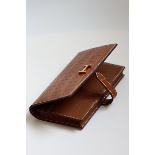 HERM Bearn Long Wallet in Gold Matte Alligator Leather