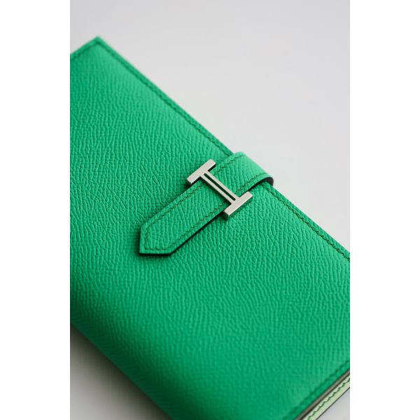 HERM Bearn Verso Long Wallet in Vert Comics Epsom Calfskin