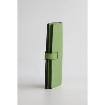 HERM Bearn Long Handmade Wallet in Vert Criquet Epsom Calfskin