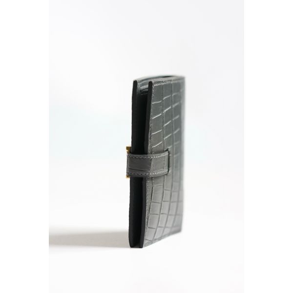 HERM Bearn Compact Wallet in Graphite Matte Alligator Leather