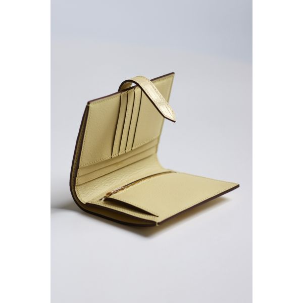 HERM Bearn Compact Wallet in Vanille Matte Alligator Leather