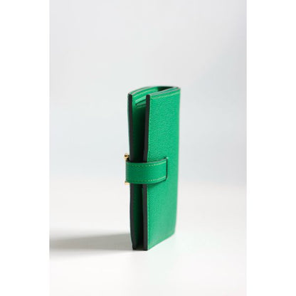 HERM Bearn Compact Handmade Wallet in Bambou Chevre Mysore Goatskin