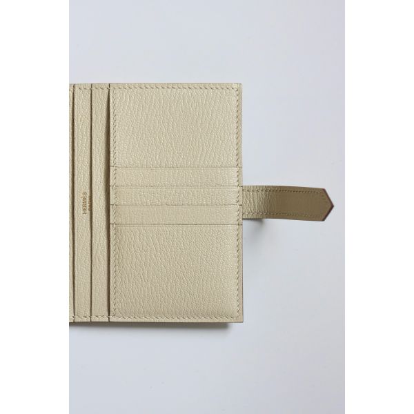 HERM Bearn Compact Handmade Wallet in Craie Chevre Mysore Goatskin