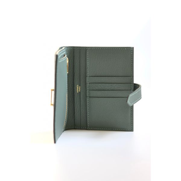 HERM Bearn Compact Handmade Wallet in Vert Amande Chevre Mysore Goatskin