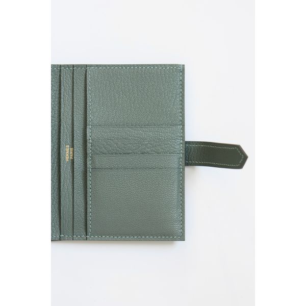 HERM Bearn Compact Handmade Wallet in Vert Amande Chevre Mysore Goatskin