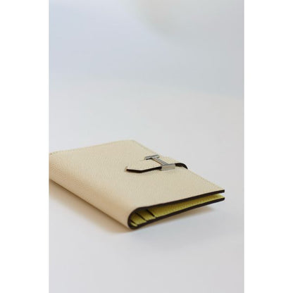 HERM Bearn Compact Verso Handmade Wallet in Nata Epsom Calfskin