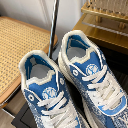 LV RUN 55 SNEAKER LIGHT BLUE