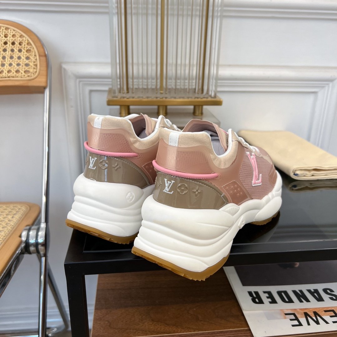 LV RUN 55 SNEAKER PINK BROWN
