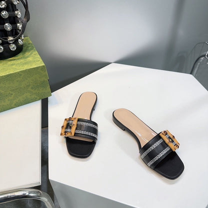 GG BAMBOO BUCKLE FLAT SANDALS BLACK