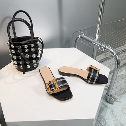 GG BAMBOO BUCKLE FLAT SANDALS BLACK