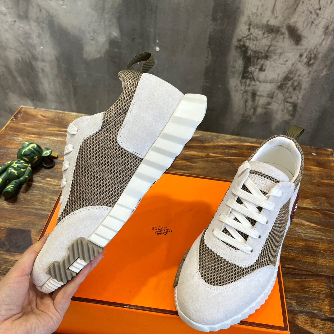 HERM Sneakers